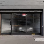 Entrepot De Ville
